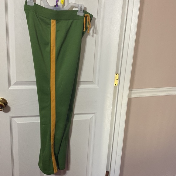 Arizona jean company ladies 2 piece jogger set; size Medium - Picture 3 of 3